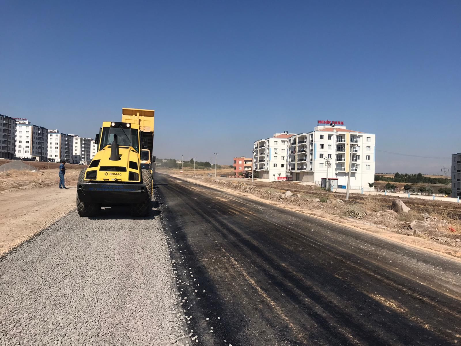 Diyarbakır’da kırsal mahalle yollarına asfalt
