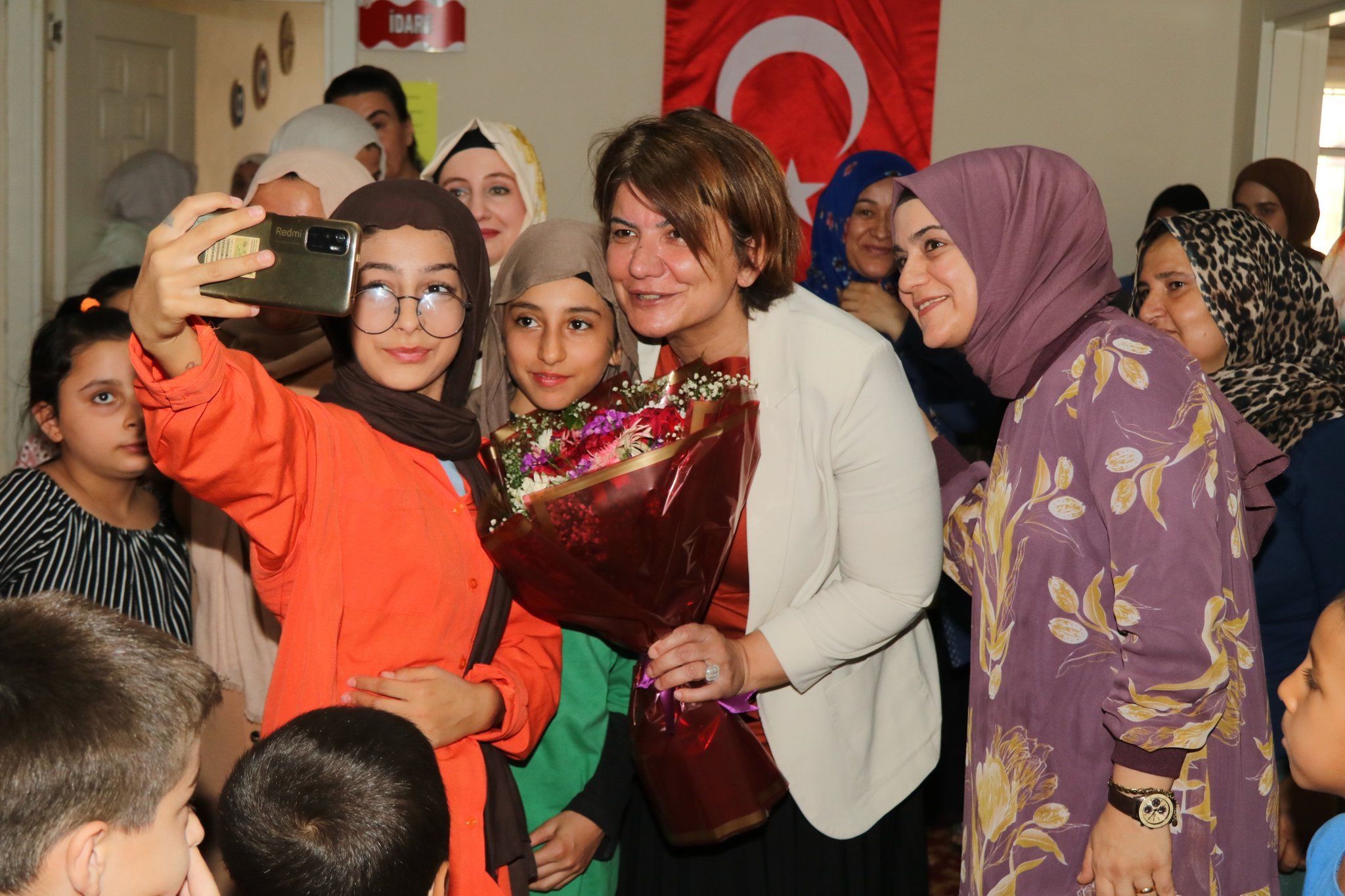 Kepolu, Keklikdere Mahallesi'nde vatandaşların sorunlarını dinledi.