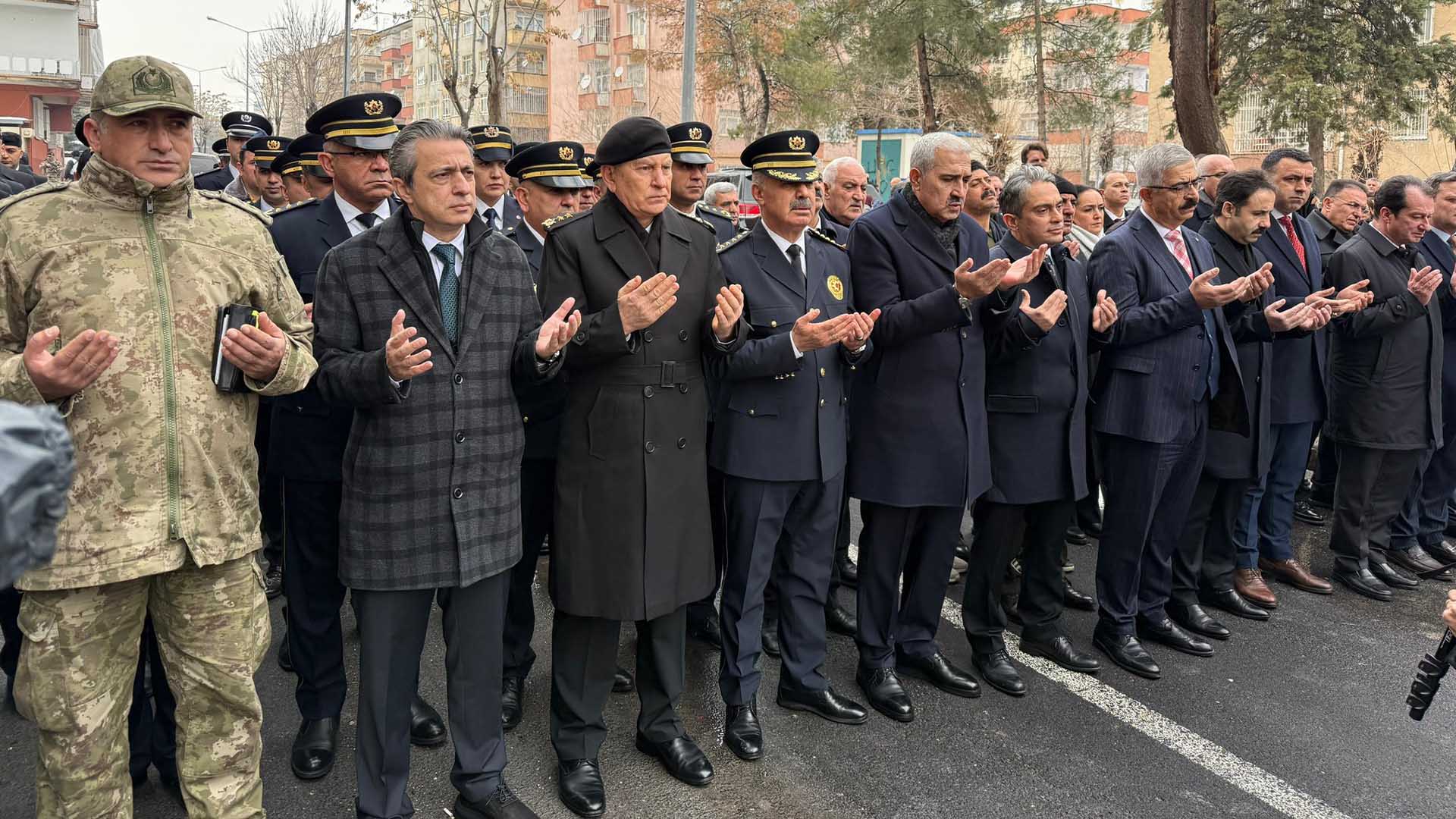 Diyarbakır’da Şehit Emniyet Müdürü Ali Gaffar Okkan, Törenle Anıldı 1