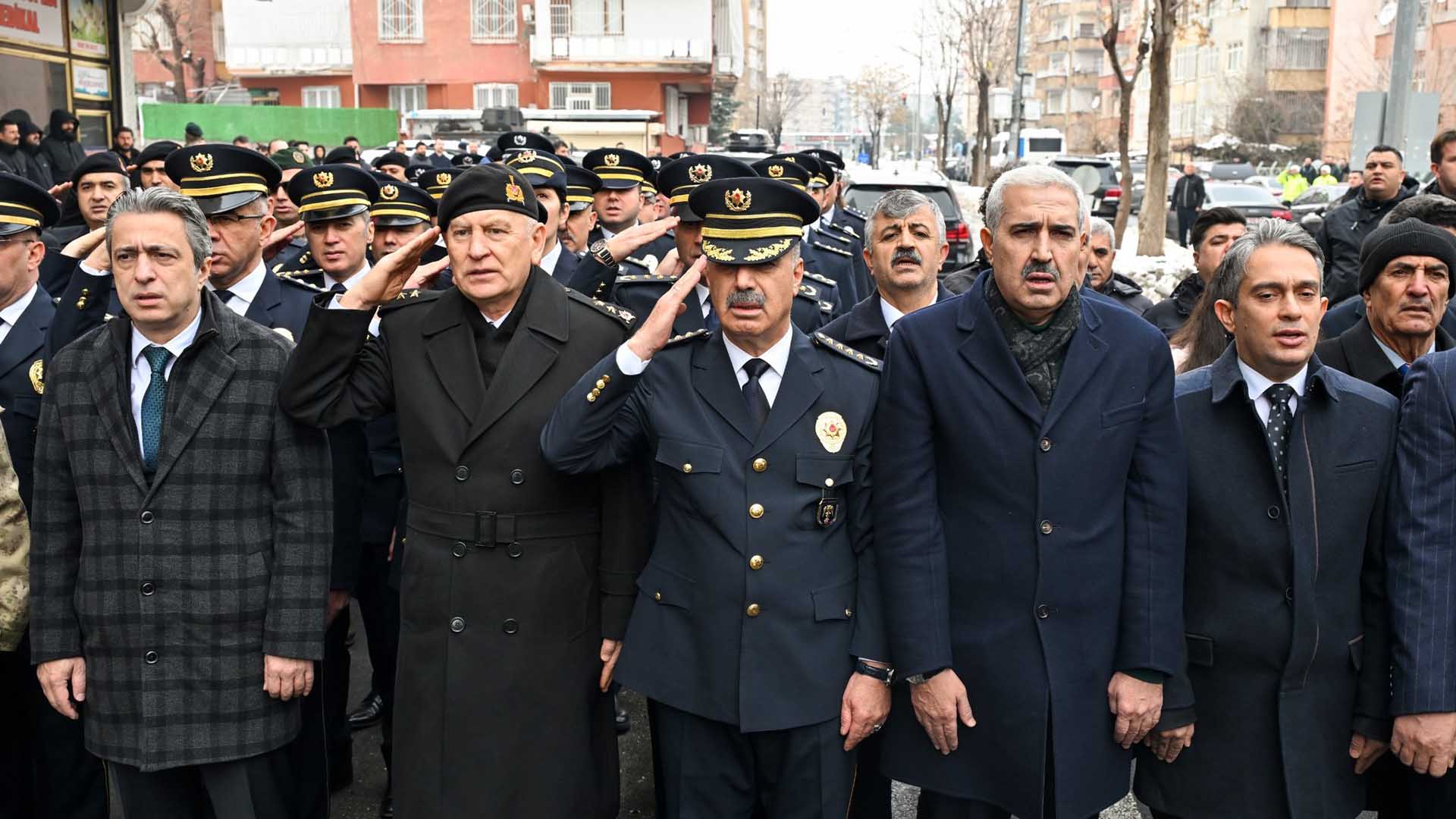 Diyarbakır’da Şehit Emniyet Müdürü Ali Gaffar Okkan, Törenle Anıldı 3