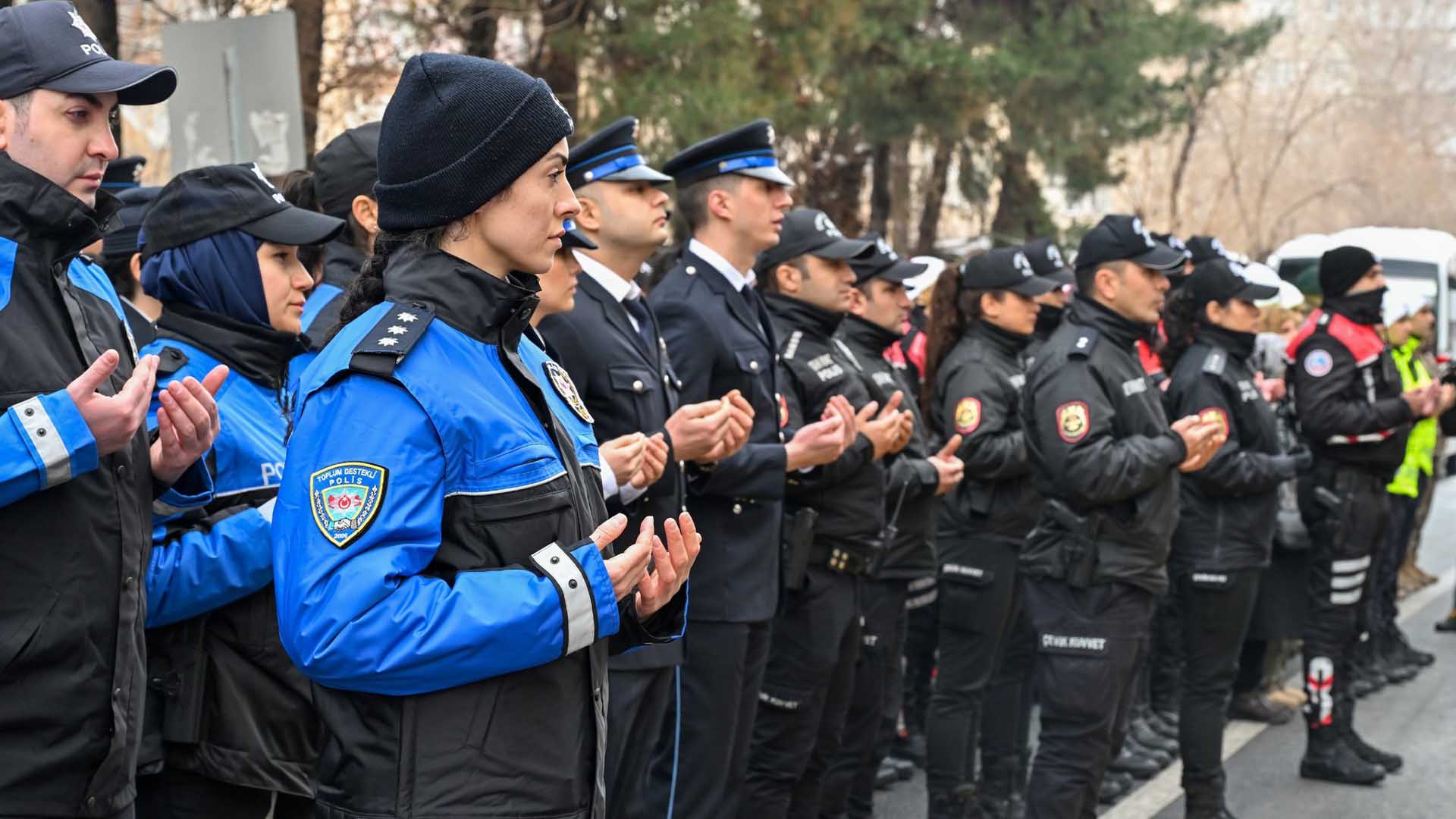 Diyarbakır’da Şehit Emniyet Müdürü Ali Gaffar Okkan, Törenle Anıldı 7