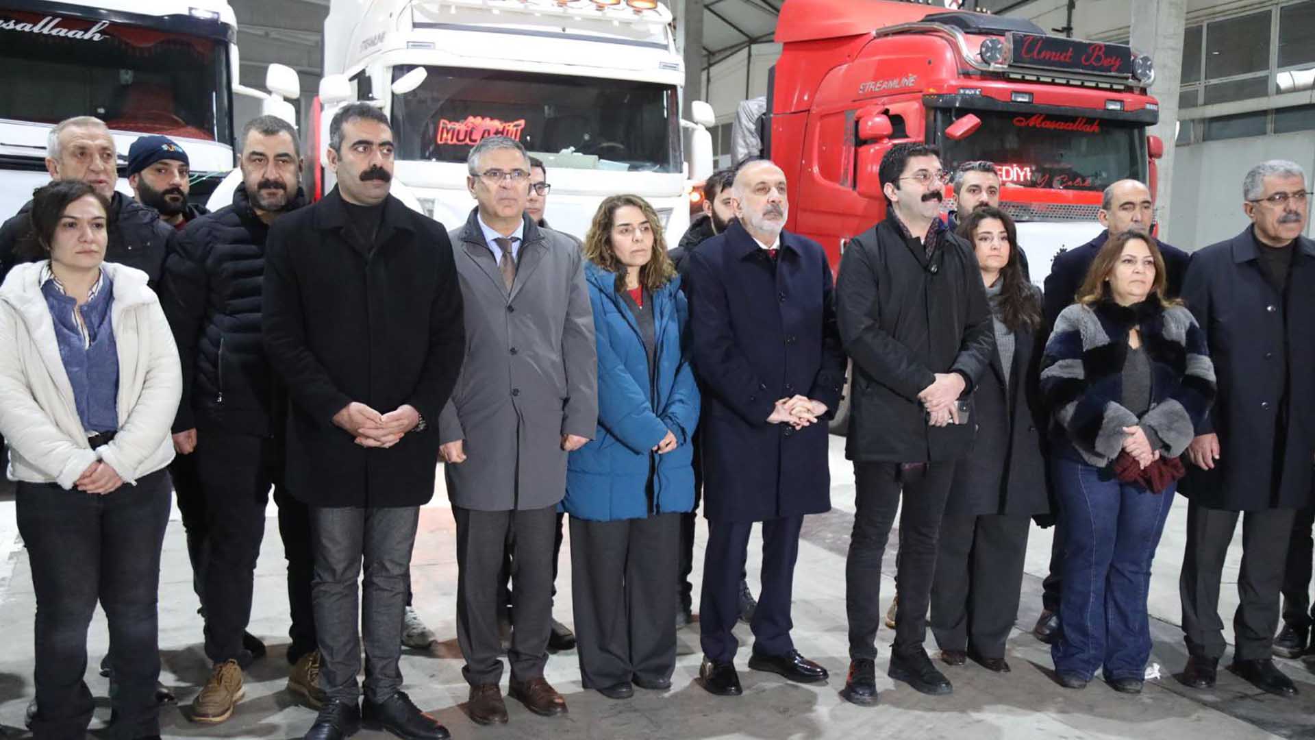 Diyarbakır’dan Kobanê’ye 25 Tir’lık Yardım Konvoyu Yola Çıktı 3