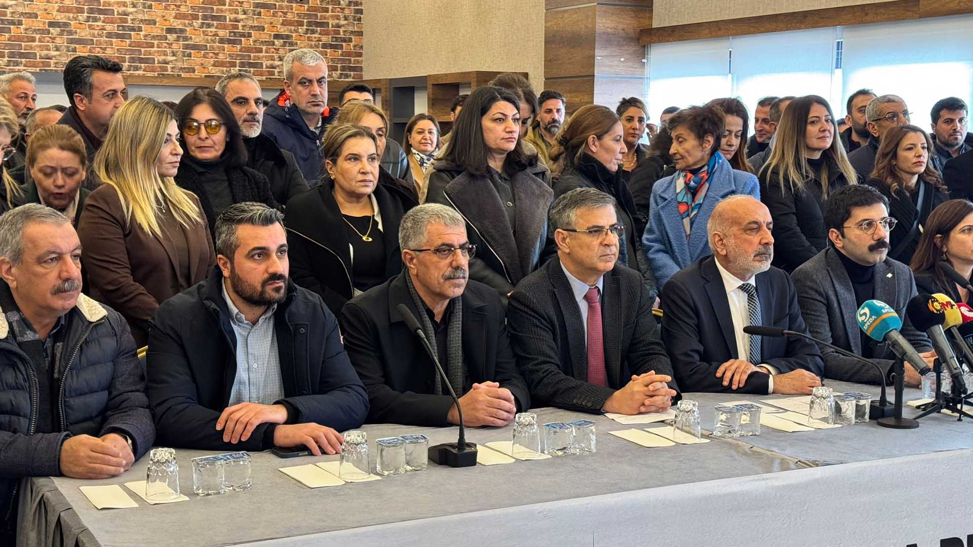 Kobanê İçin Diyarbakır’dan Çağrı, “Acil İnsani Yardım Koridoru Açılsın” 2