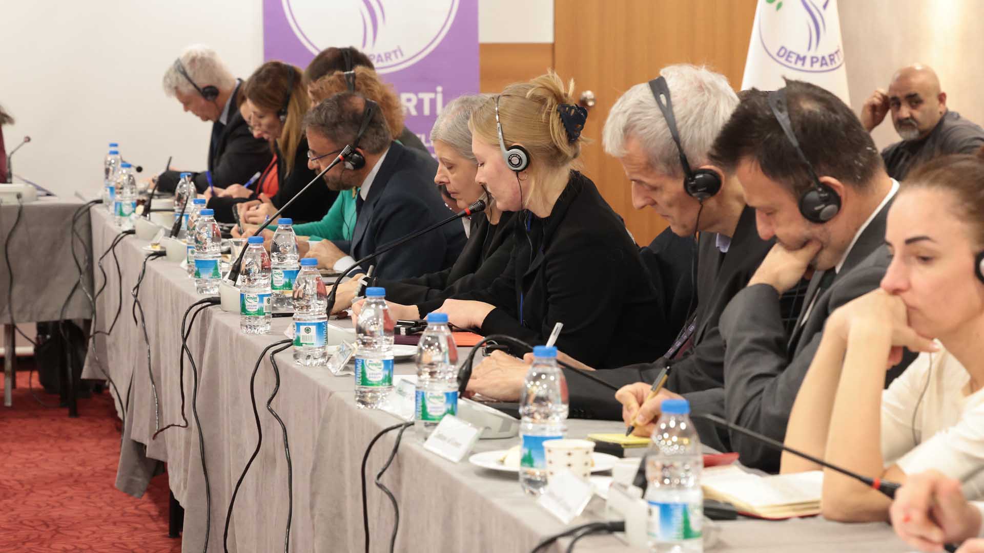 Dem Parti Eş Genel Başkanları Büyükelçilerle Bir Araya Geldi 1