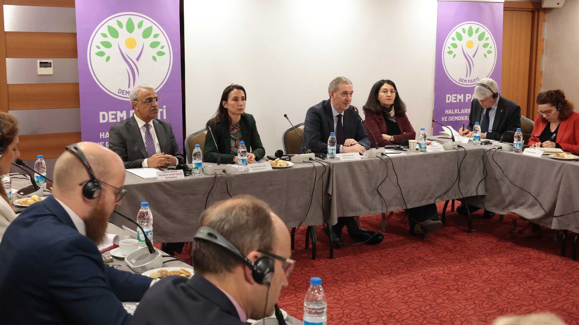 Dem Parti Eş Genel Başkanları Büyükelçilerle Bir Araya Geldi 2