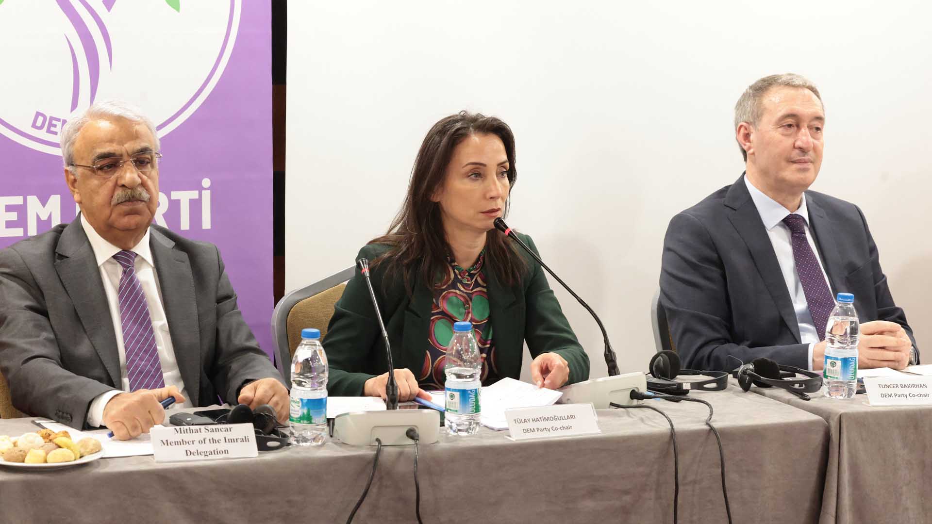 Dem Parti Eş Genel Başkanları Büyükelçilerle Bir Araya Geldi 3