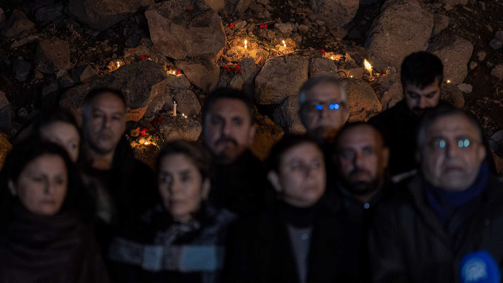 Diyarbakır’da 6 Şubat Deprem Şehitleri Üçüncü Yılında Anıldı 2