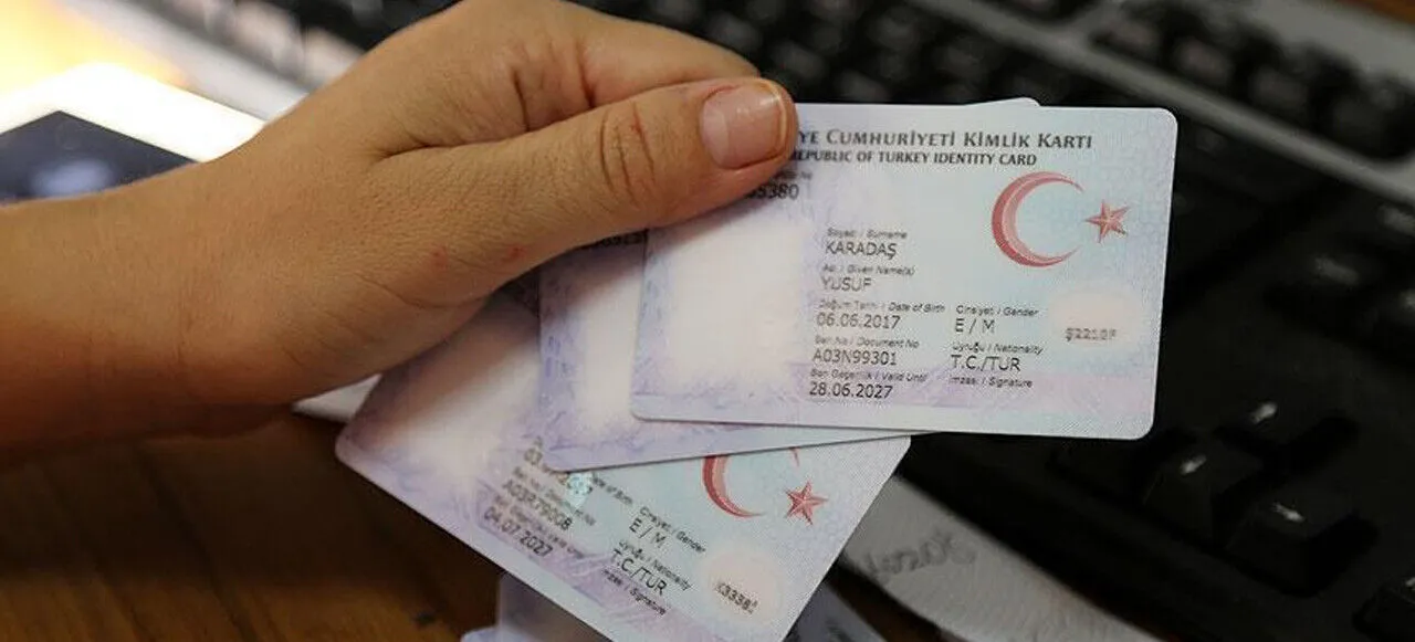 Kimlik Yenileme Ucreti 2023 Kimlik Yenileme Islemi Nasil Nereden Yapilir 2023 Tc Kimlik Karti Yenileme Icin Gerekli Evraklar Neler
