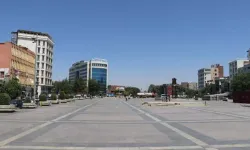 Diyarbakır'da hava sıcaklığı mevsim normallerinin çok üzerinde seyrediyor.