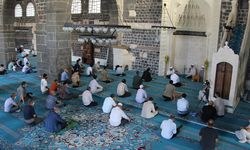 Diyarbakır'da Hain Darbenin 7. Yılında Şehitlerimiz Unutulmadı