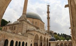 Dergâh Camisi Minareleri Yeniden Yükseliyor