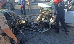 Bitlis-Ahlat'ta iki araç çarpıştı: 8 yaralı