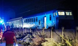 İtalya'da tren kazası: 5 demiryolu işçisi öldü
