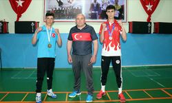 Vanlı boksörler dünya şampiyonluğu peşinde