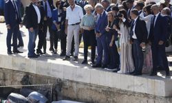 AB Komisyonu Başkanı  göç dalgasının yaşandığı Lampedusa Adası’na gitti