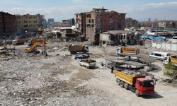 Adıyaman'da ağır hasarlı binaların yüzde 45'i duruyor