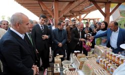 Ağrı'da coğrafi işaretli "Geven Balı Festivali" başladı