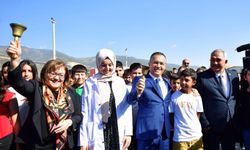 Deprem bölgesinde ilk ders zili çaldı