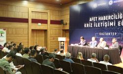 Gaziantep'te "Afet Haberciliği ve Kriz İletişimi Eğitimi"nin ikinci paneli düzenlendi