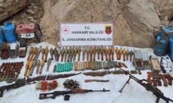 Hakkari'de 3 mağarada silah ve mühimmat ele geçirildi