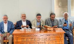 HÜDA PAR Genel Başkanı Yapıcıoğlu, Yılmaz ailesinin taziyesine katıldı