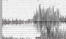 İtalya’da 4.8 büyüklüğünde deprem