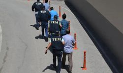 İzmir'de FETÖ operasyonu: 9 gözaltı