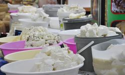 Peynir fiyatı kırmızı eti geçti: Fiyatın daha da artacağından endişe ediliyor!