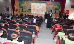 "Yaşadığımız bütün sorunların temelinde eğitimsizlik yatar"