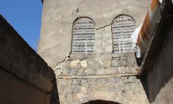 Cizre'deki tarihi yapı yıkılmak üzere