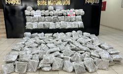 Diyarbakır'da 257 kilogram skunk ele geçirildi: 2 gözaltı