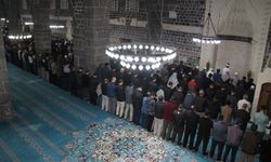 Diyarbakırlılar Filistin için sabah namazında bir araya geldi