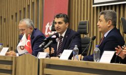 Elazığ'da "Akıllı Şehirler ve Akıllı Belediyecilik" paneli düzenlendi