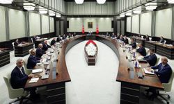 Gözler Kabine toplantısında