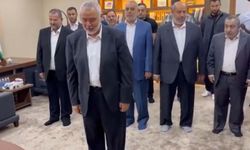 Hamas liderlerinden şükür secdesi