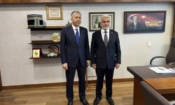 İçişleri Bakanı Yerlikaya'dan Yapıcıoğlu'na nezaket ziyareti