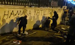 İşgalcilerin İstanbul konsolosluğunun duvarına "HAMAS'a Selam" yazıldı