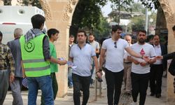İşgalcilerin ürünlerini boykot etmek için afişler dağıtıldı