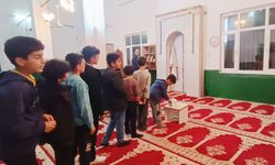 Kur'an kursu öğrencileri harçlıklarını Gazze'ye bağışladı