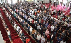 Midyat'ta Filistin'deki şehidler için gıyabi cenaze namazı kılındı, dua edildi 
