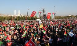 "Özgür Filistin" mitingine katılan kadınlar: Filistin'deki kardeşlerimiz direnişe devam etsinler 