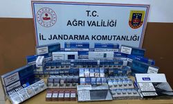 Ağrı'da yol kontrolü sırasında durdurulan araçlarda kaçak yakıt ve sigara ele geçirildi