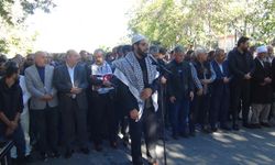Siyonist işgalciler Kahta'da lanetlendi