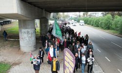 Adana'da yüzlerce kişi Filistin'e destek için yürüdü