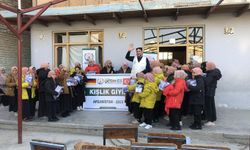 Avrupa Yetim Eli'nden Afganistan'da kışlık giyim yardımı