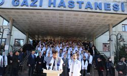 Gazi Hastanesi'nde tıp fakültesi öğrencilerinden Filistin'e destek açıklaması