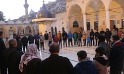 Hür Gençlik sabah namazında buluştu
