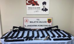 Malatya’da çok sayıda ruhsatsız tüfek ve tabanca ele geçirildi