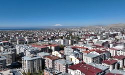 Özdek: Konut ve kira fiyatlarının düşmesi taraftarıyız