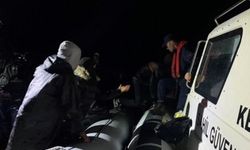 Yunanistan unsurlarınca geri itilen 73 düzensiz göçmen kurtarıldı
